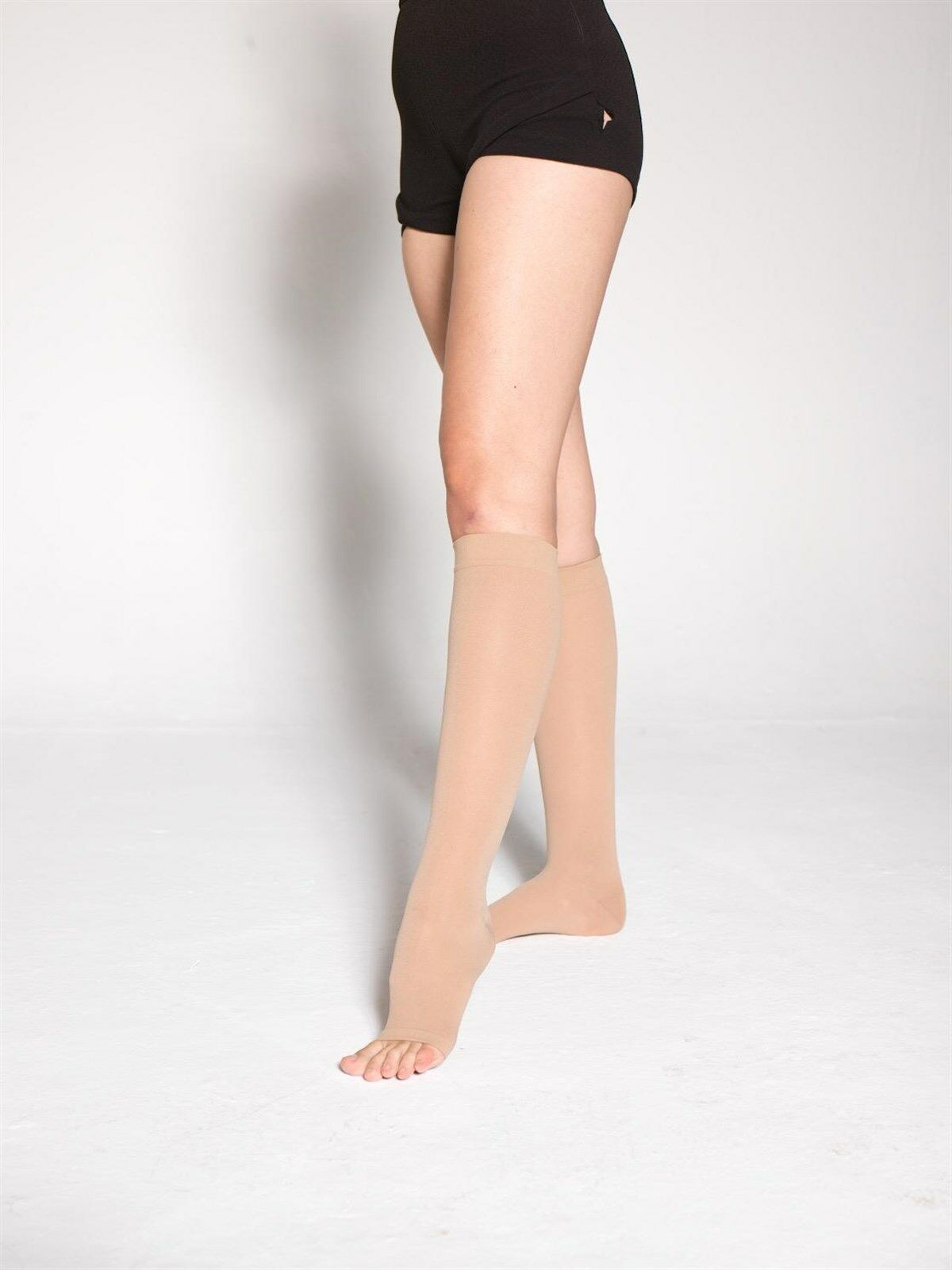 Dizaltı Varis Çorabı